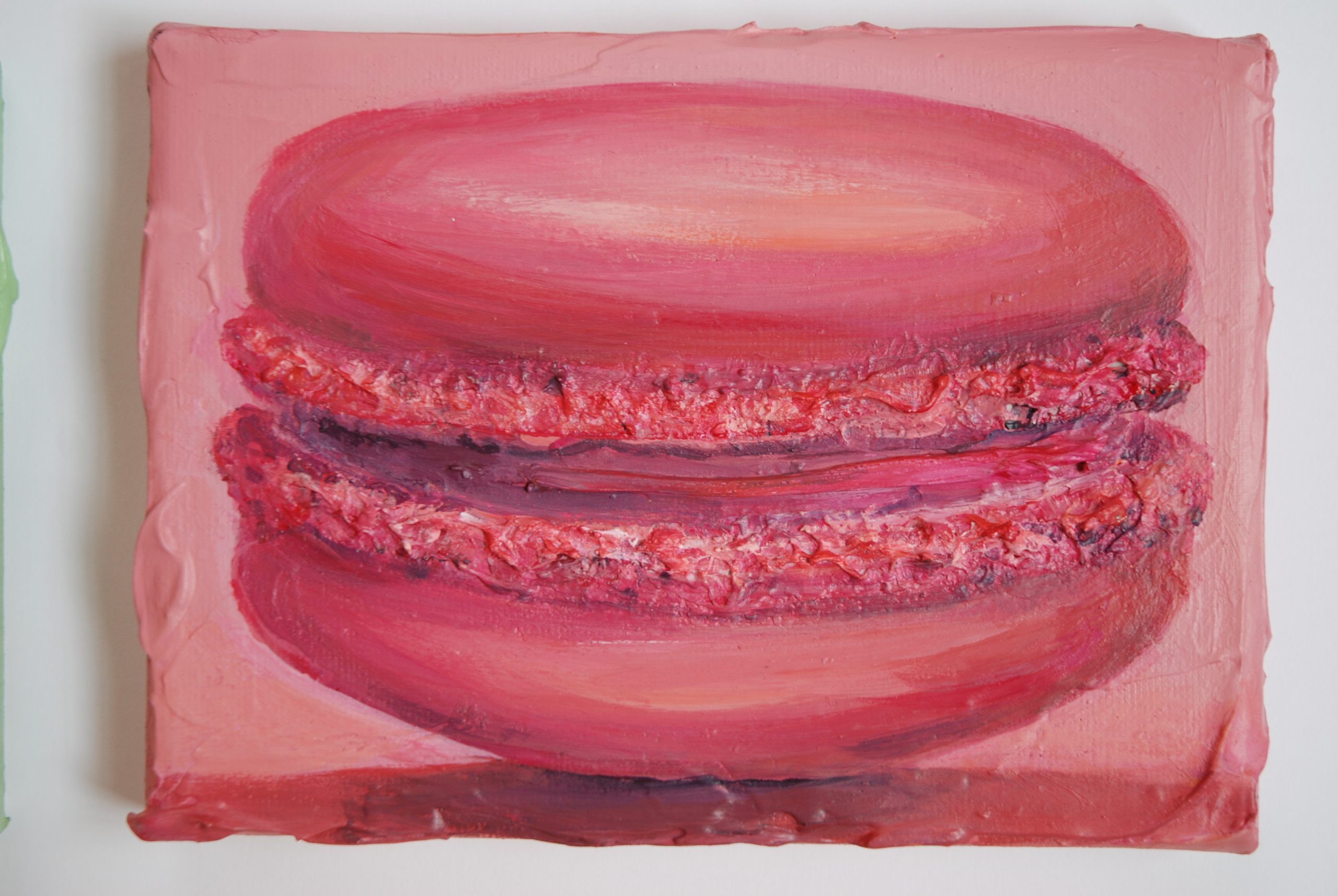 Detail; Raspberry Macaron, 13x18cm, acryl en medium op doek, Marinde Molendijk, 2019.